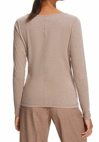 Esprit Langarmshirt - light brown