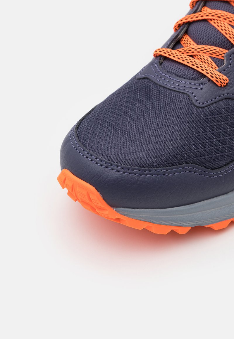 asics scout 2