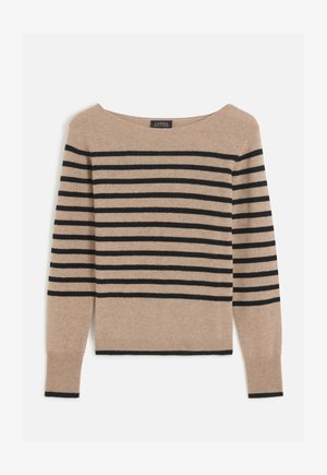 Beige trui met zwarte horizontale strepen, brede halslijn, lange mouwen, geribde manchetten en zoom, zachte textuur, casual ontwerp.