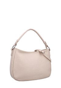 Beige Leder Schultertasche mit abgerundetem oberen Teil, einem einzigen Griff und verstellbarem Riemen, der von silbernen Metallringen und einer Schnalle gesichert wird.