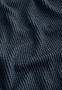 Unausgewählt, steel blue crinkle