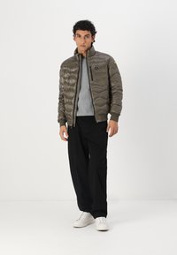 Blauer DANIEL - Dunjakker - olive