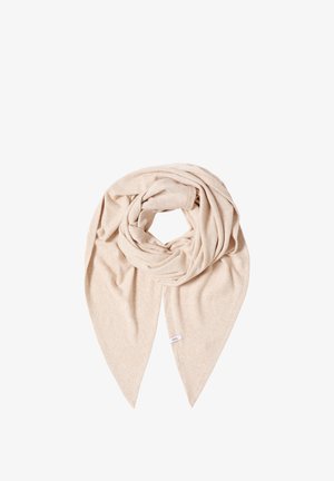 Beige, mjuk scarf gjord av ett texturerat tyg. Har en förlängd triangelform med en synlig varumärkesskylt.