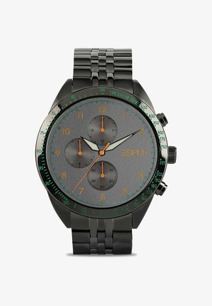 Svart kronografklocka med strukturerad grå urtavla, orange detaljer, tre subdials och gröna tachymetermarkeringar. Länkarmband i metall.