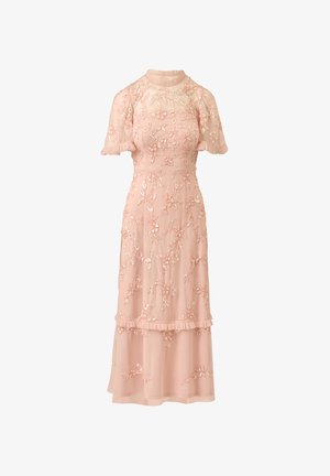 Hellrosa Midikleid mit floraler Stickerei, Pailletten, kurzen Rüschenärmeln, hohem Ausschnitt und mehrlagigen Saumdetails.