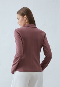 Anna Field Bleiser - mottled light pink