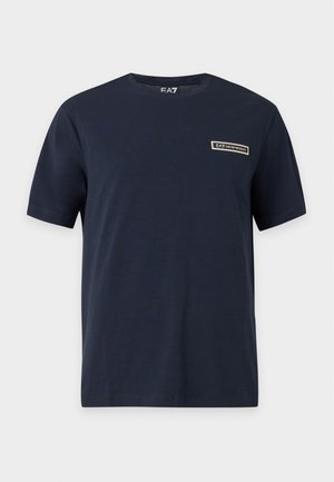 EA7 Emporio Armani, TRAIN LOGO SERIES TEE TAPE - Βασικό μπλουζάκι - blue