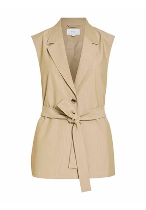 Veste sans manches beige style blazer avec revers, fermeture à un bouton et ceinture assortie en tissu nouée à la taille.