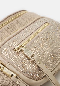 Steve Madden BMAXIMA - Cross body bag - blush multi