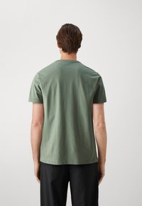 Belstaff SIGNATURE - Camiseta estampada - mineral green