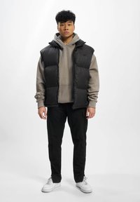 DEF PUFFER - Vest - black
