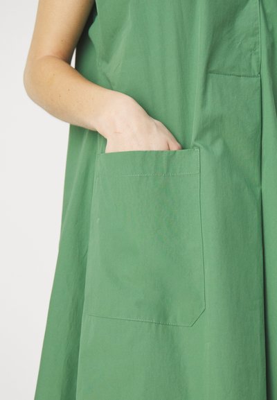 WEEKEND MaxMara BENNY - Robe chemise - verde