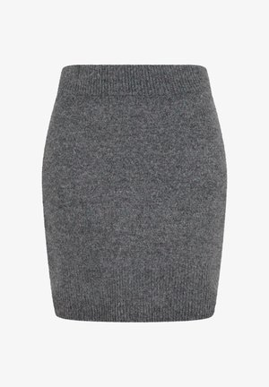 Šedá pletená mini sukně s žebrovaným pasem. Měkká textura, přiléhavý tvar a žádné viditelné vzory nebo ozdoby.