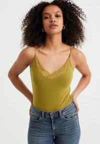 WE Fashion SINGLET - Top - green