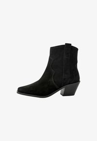 Unselected, black