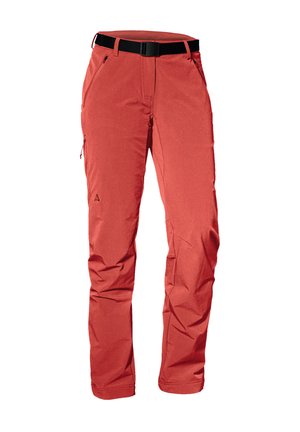 Pantalons d'extérieur rouges au design épuré, dotés d'une ceinture noire, de poches zippées et d'une texture de tissu lisse et léger.