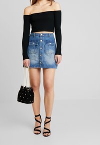 Missguided Stickad tröja - black