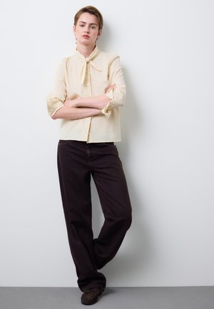 STRAIGHT  - Jeans Relaxed Fit - cognac brown