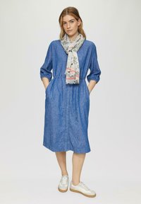 MIT SNOOPY ALL-OVER-PRINT Sciarpa ecru/avorio Zalando