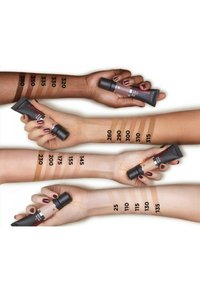 L'Oréal Paris FOND DE TEINT 230 SOUS-TON DORÉ INFAILLIBLE 32H MATTE COVER - Fond de teint - sous ton doré