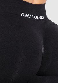 Thumbnail Image 6