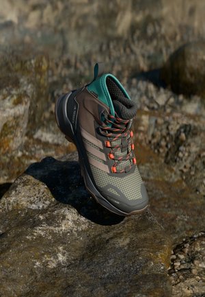 SKYCHASER AX5 MID GTX CLIMA - Winter boots - earth strata/trace brown/pure teal