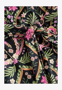 Non sélectionné, black pink paisley