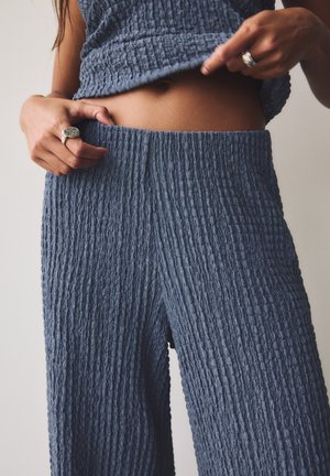 CREASED-EFFECT STRAIGHT - Pantaloni - dark blue