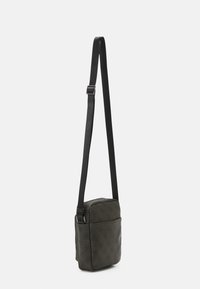 Guess MILANO XBODY DOUBLE - Borsa a tracolla - military green/black