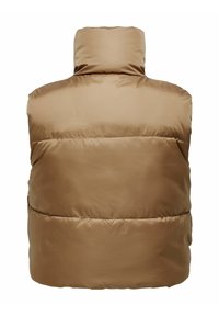 Gewatteerde bodywarmer in lichtbruin met een hoge kraag, voorzien van een gladde, glanzende textuur en horizontale stiksels over de rug. Geen zakken aan de voorkant.