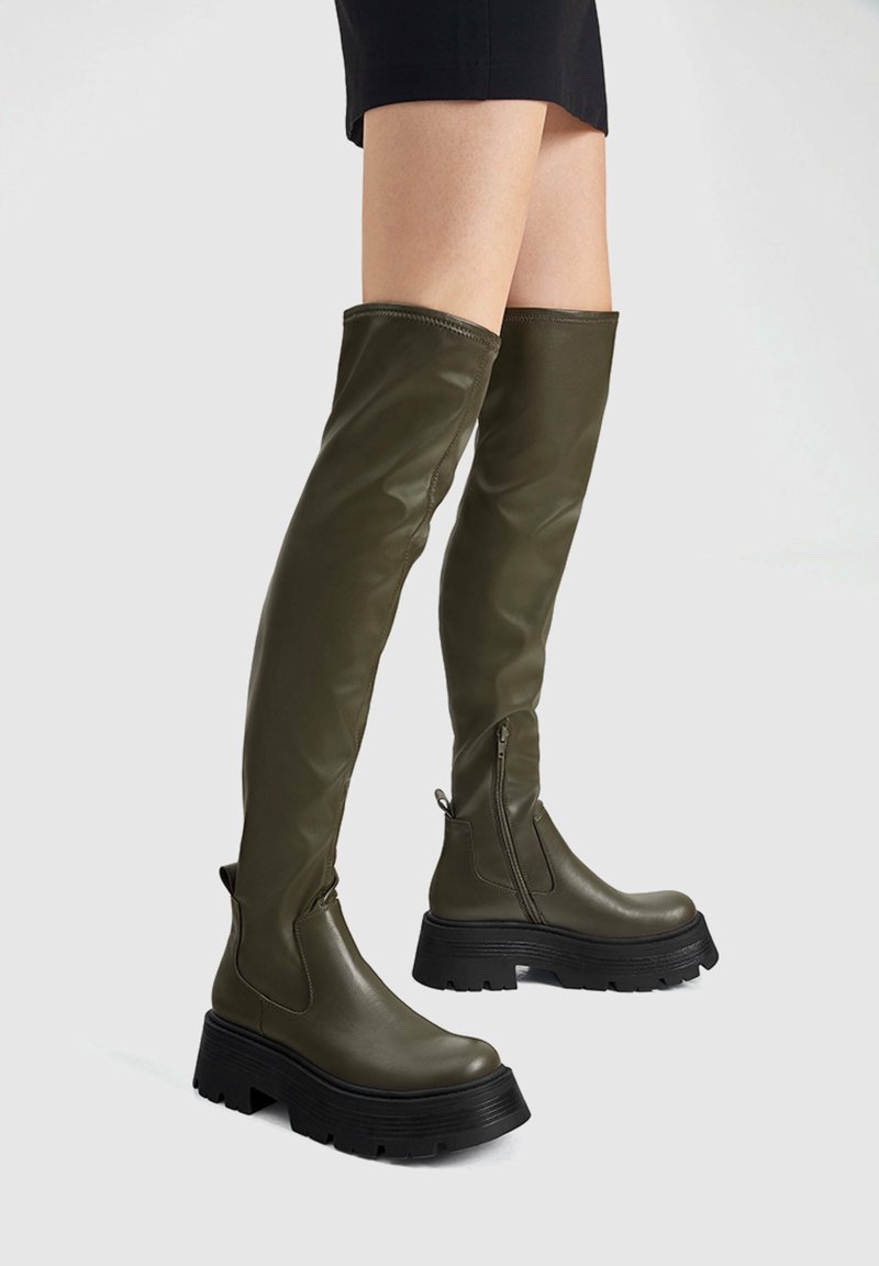 PULL&BEAR Stivali sopra il ginocchio - green