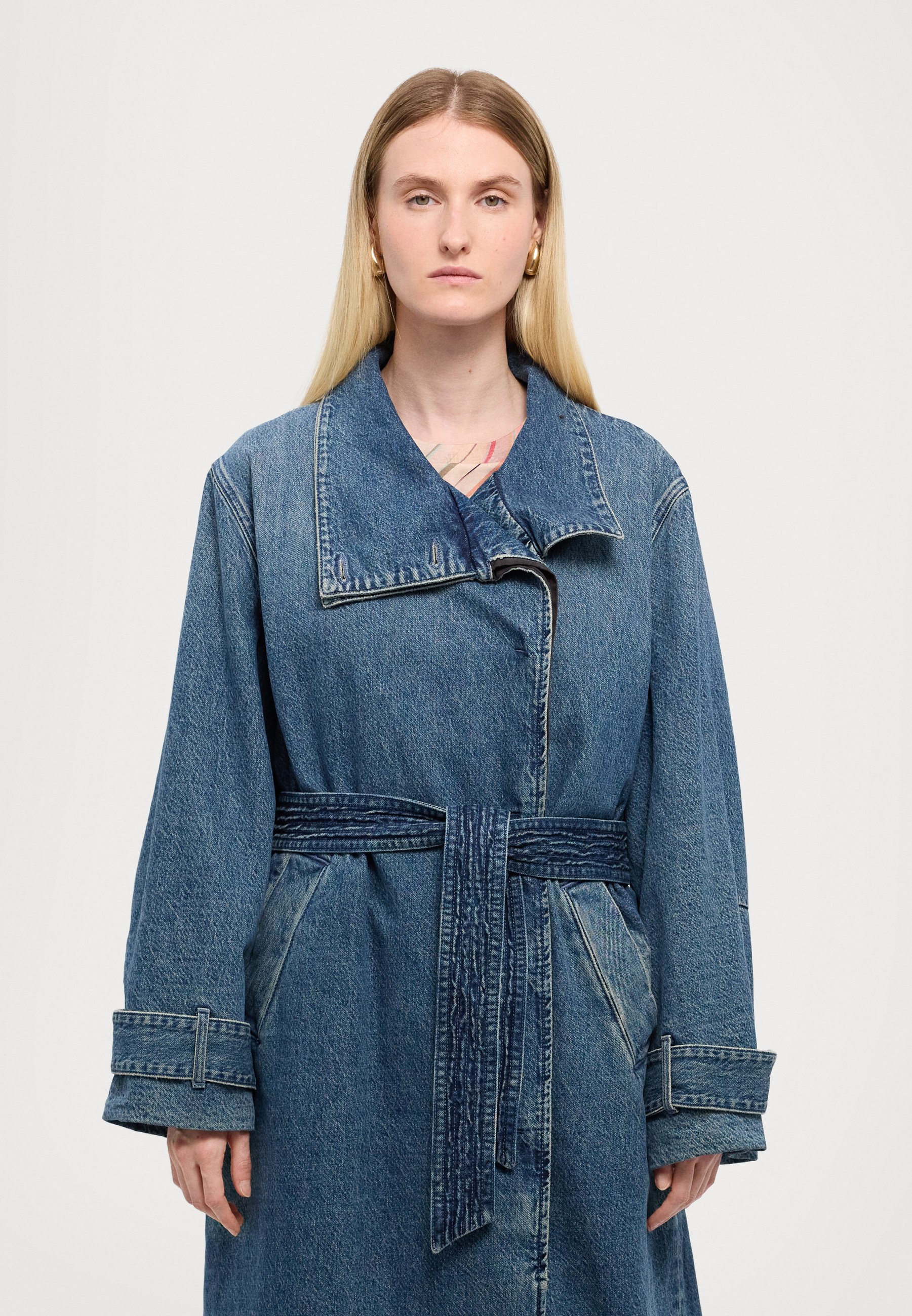 ジャケット・アウター 032c washed long-sleeve denim overcoat Won Hundred ADRIANNA - Denim jacket - zen blue/blue - Zalando