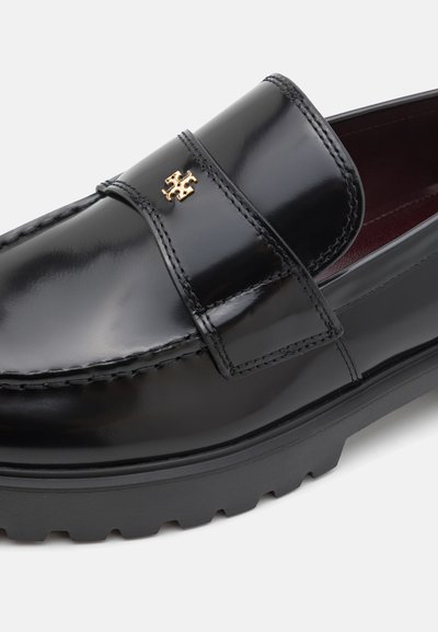 Tory Burch CLASSIC LUG LOAFER - Zapatos sin cordones - perfect black