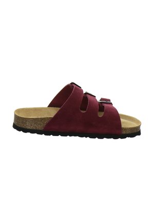 Weinrote Wildleder-Sandale mit offenem Zehenbereich, drei verstellbaren Riemen, Korkfußbett und schwarzer strukturierter Gummisohle.