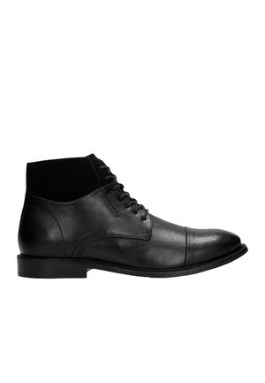 Stivaletti stringati - black