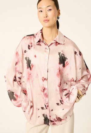 Touché Privé, PATTERNED SATIN SHIRT - Πουκαμίσα με κουμπιά - pink
