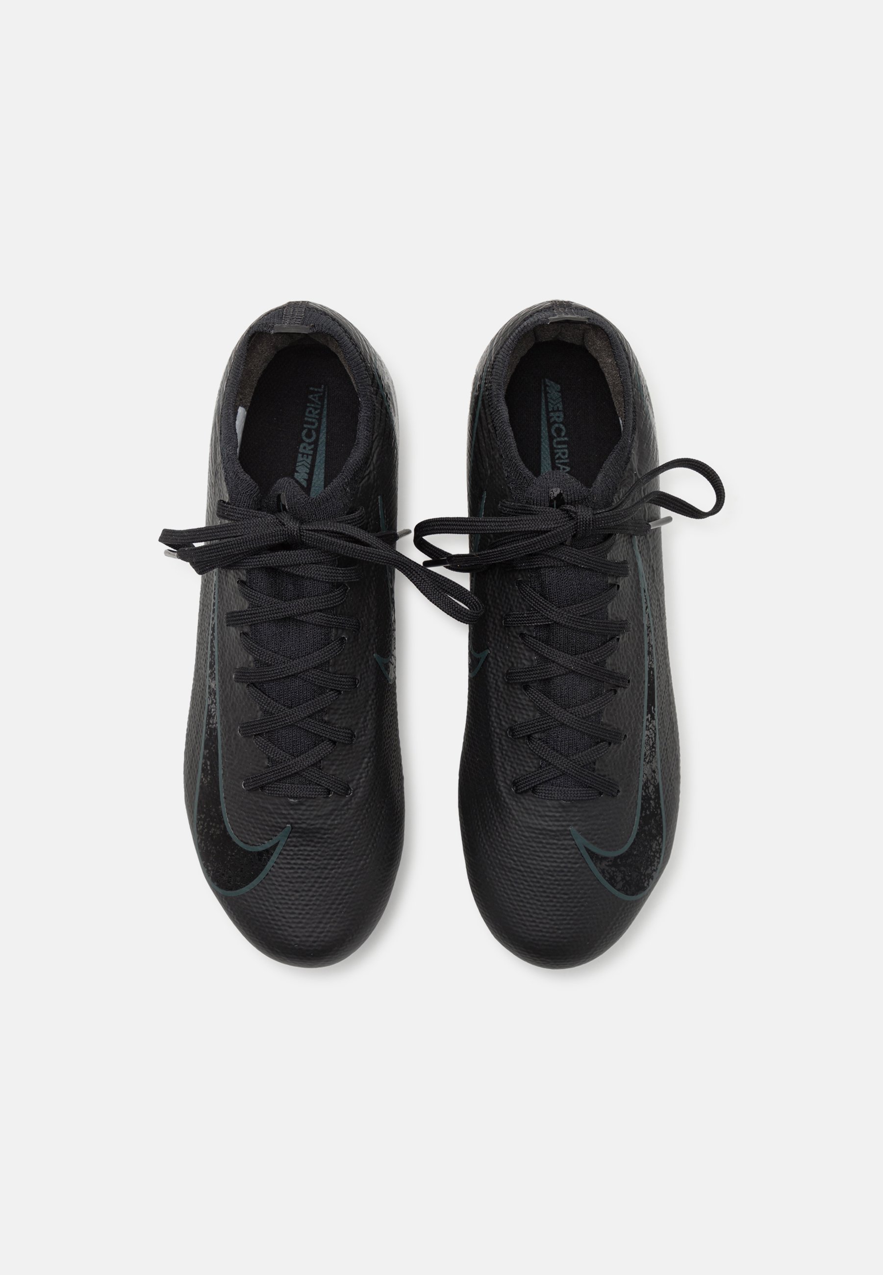 black nike field boots
