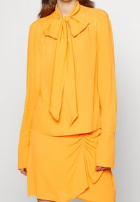 Patrizia Pepe Bluse - orange
