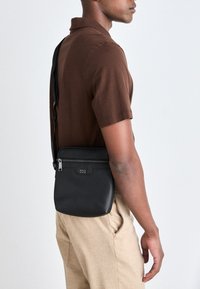BOSS JARETH UNISEX - Τσάντα χιαστί - black