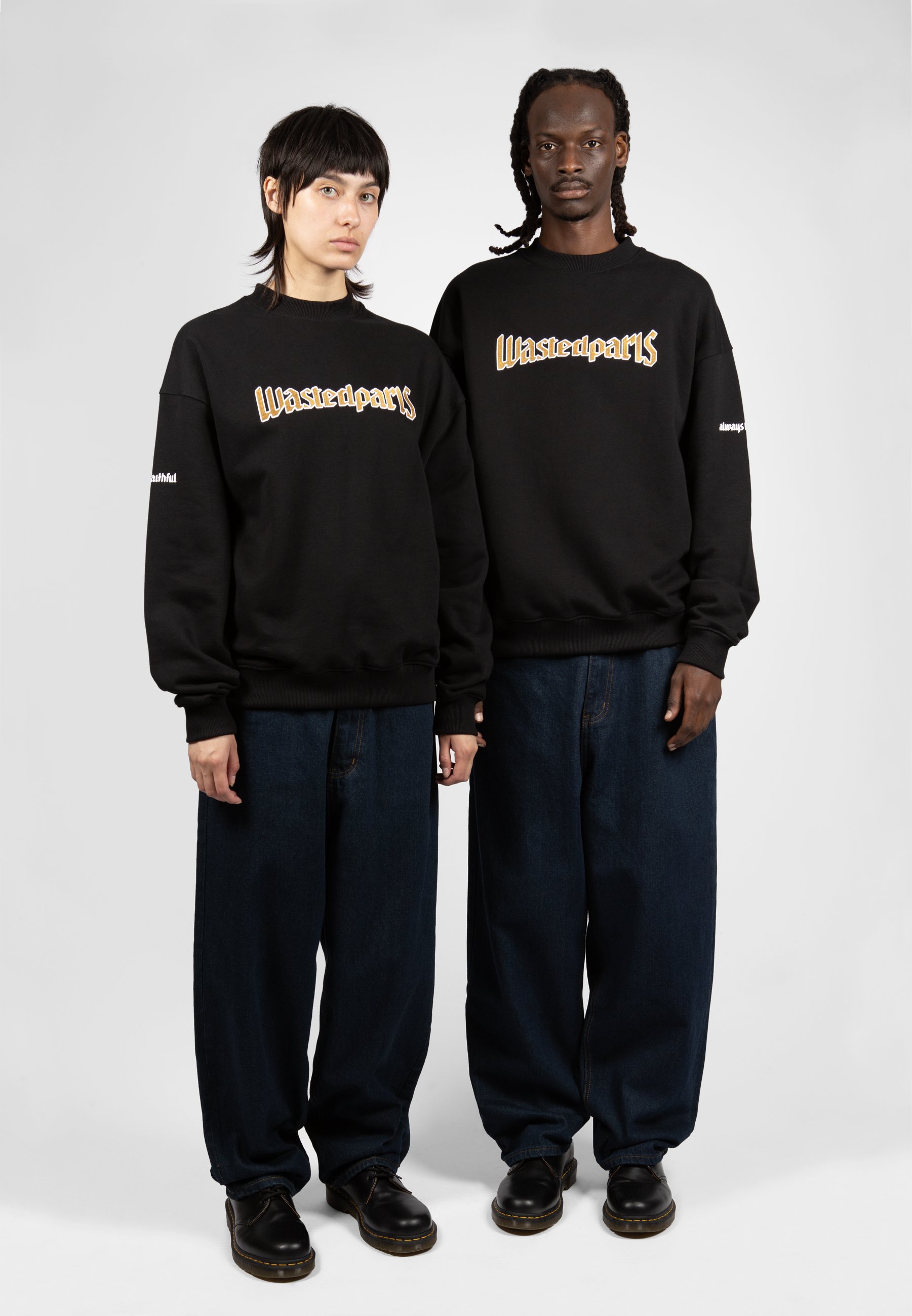 関税込み【WASTED PARIS】United Crewneck Crewneck United – WASTED PARIS