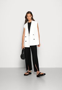 Noisy May MILY - Calças - black