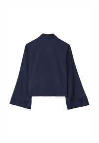 Thumbnail Image 8