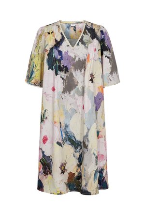 Nümph, NUANNALI DRESS - Robe t-shirt - forest green