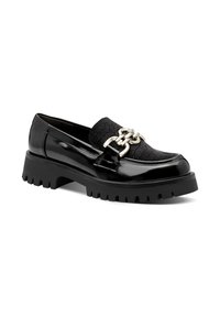 Zwarte loafers met een gepatineerde lederen afwerking, een panel van textuurstof, een chunky rubberen zool en een decoratieve ketting in zilvertint.