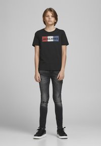 Jack & Jones Junior JJECORP LOGO TEE O-NECK - Marškinėliai su spaudiniu - black