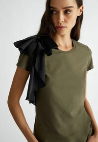 LIU JO WITH RUCHING - T-shirt con stampa - olive