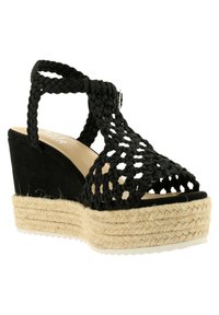 Bullboxer Sandały na obcasie