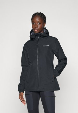 Zwarte waterdichte jas met een trekkoordcapuchon, ritssluiting en logo detail op de borst. Voorzien van elastische manchetten en een relaxed fit.