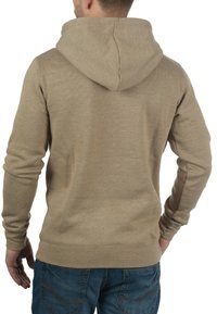 Solid SDBert - Jersey con capucha - sand melan