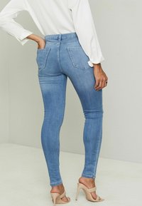 Lipsy Uske traperice - mid blue